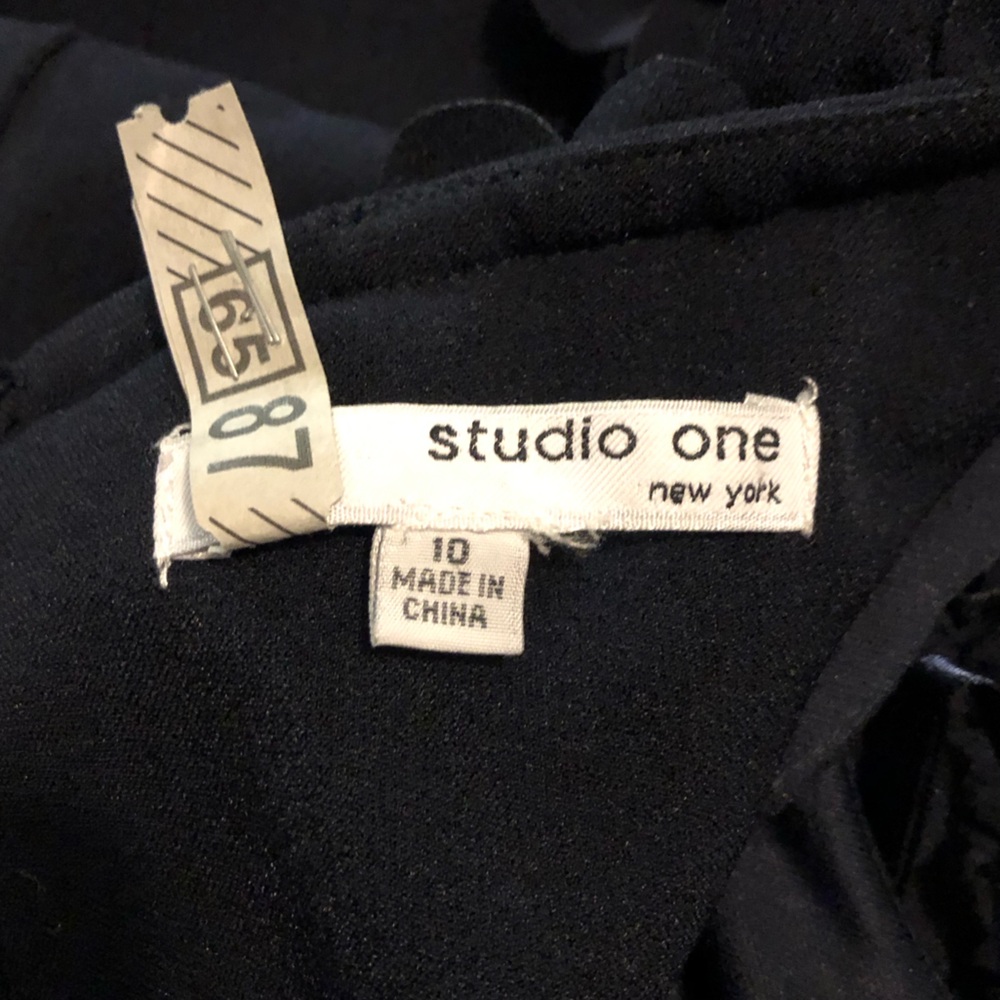 Studio One Sleeveless Navy Sheath Dress - Picture 11 of 11